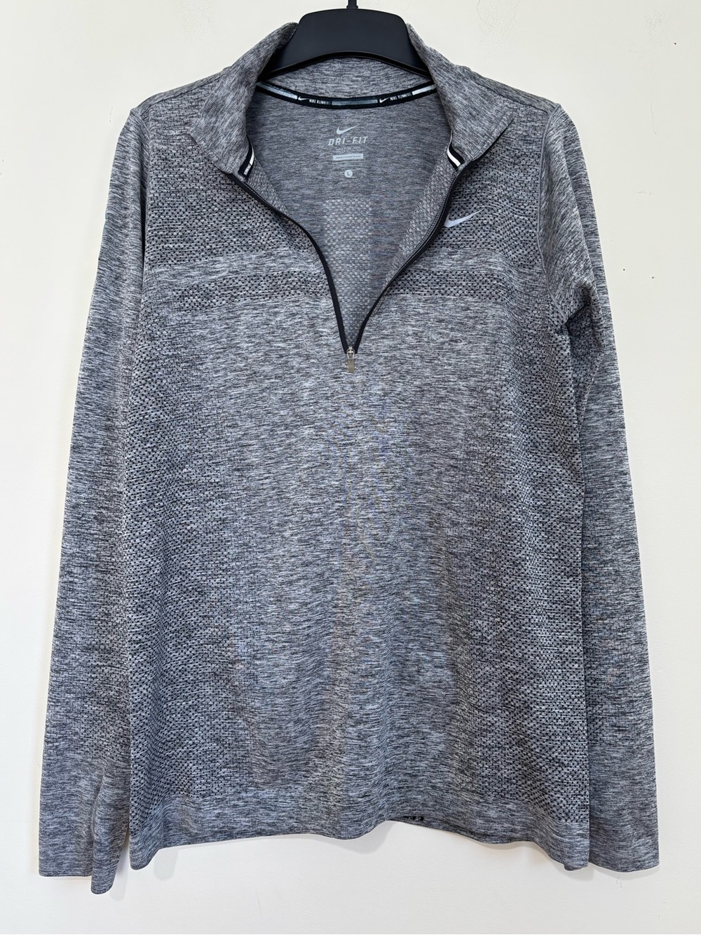 Nike Dri-fit quarter zip long sleeve thumbholes textured knit running sports Top